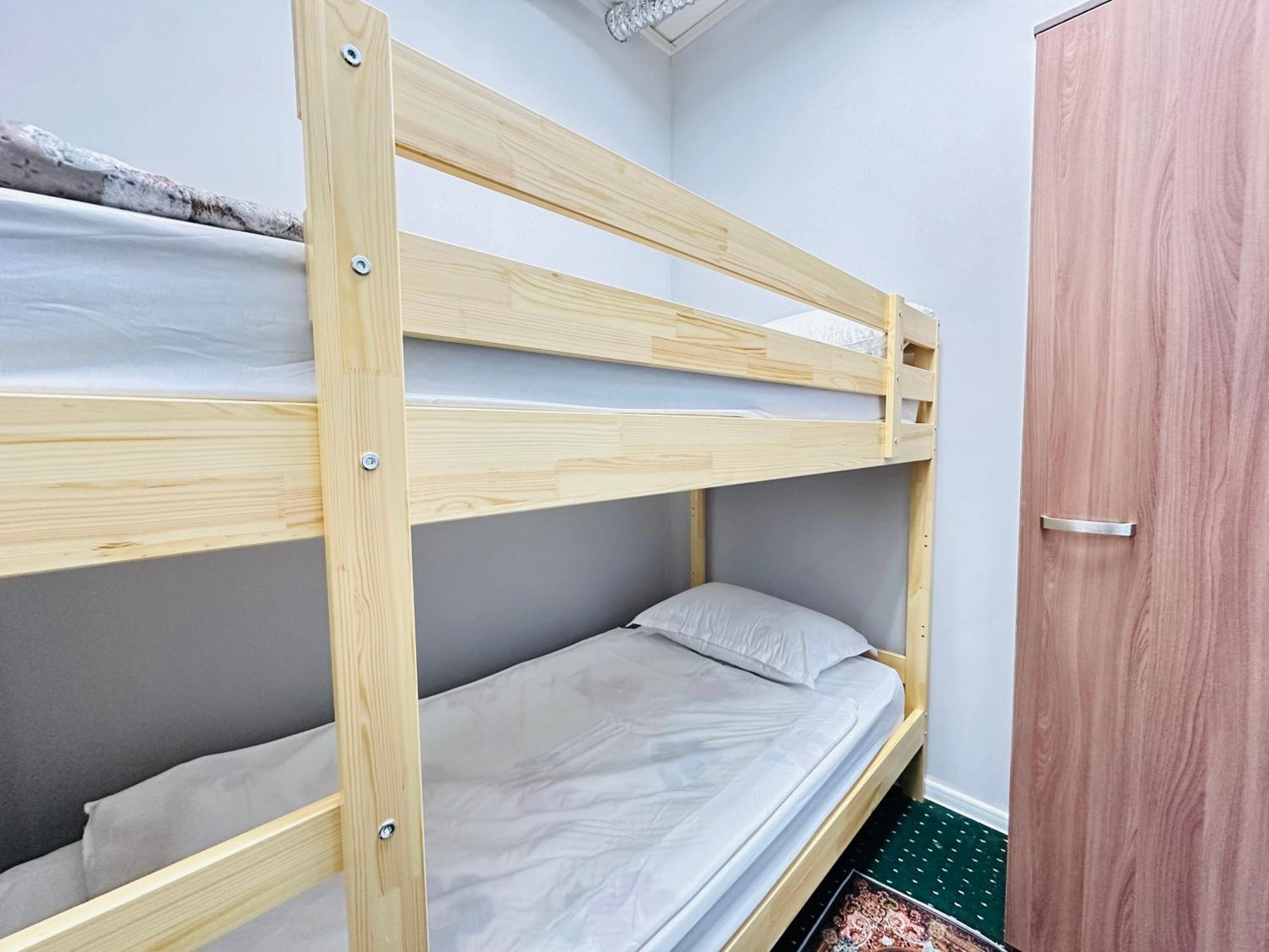 Center Capsule Hotel Almaty Exterior foto